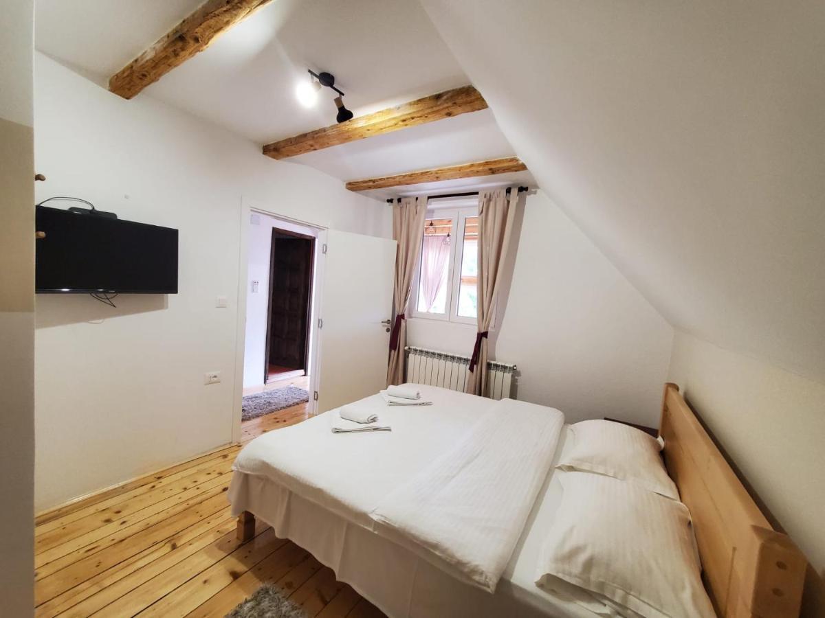Guest House Dzakovic Stana Žabljak エクステリア 写真